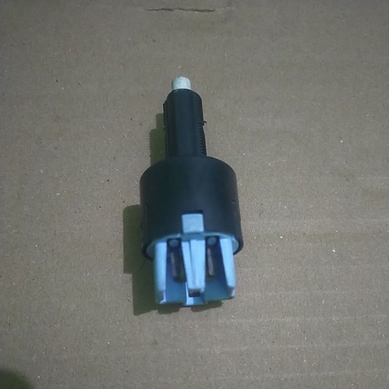 switch rem stop Mitsubishi Pajero sport mirage dan xpander pin4 cruise control original