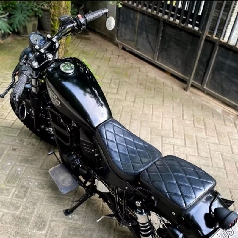 BOBBER HARLEY SPOSTER BASIC YAMAHA BYSON 2012 PO