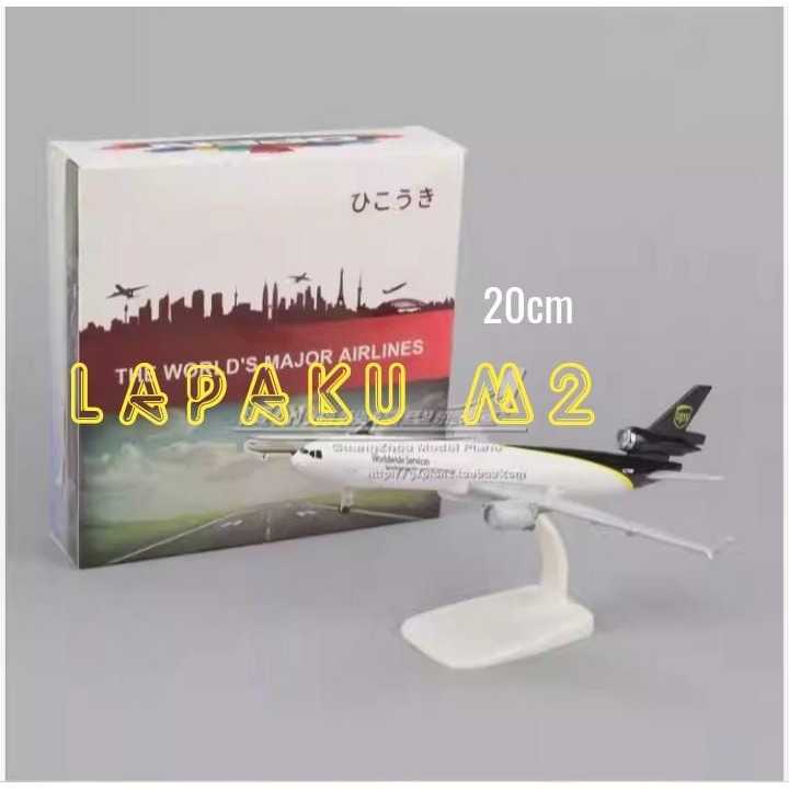 Mainan Pajangan Diecast Pesawat UPS MD-11 20cm