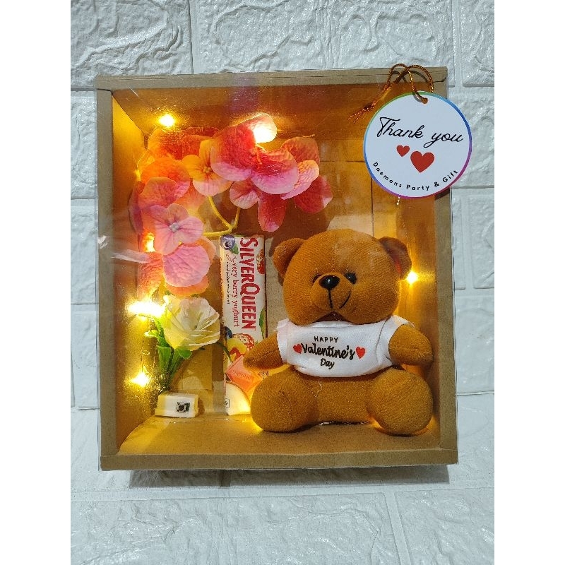 

BOX BONEKA + COKLAT / BOX GIFT / GIFT VALENTINE / BOX MIKA