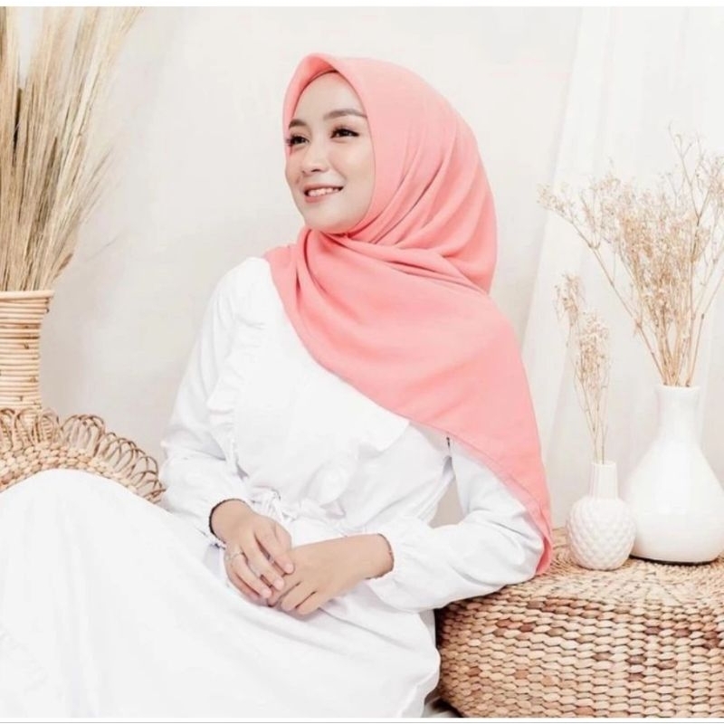 PARIS PREMIUM WARNA PEACH HIJAB SEGI EMPAT VOAL ANTI LETOY