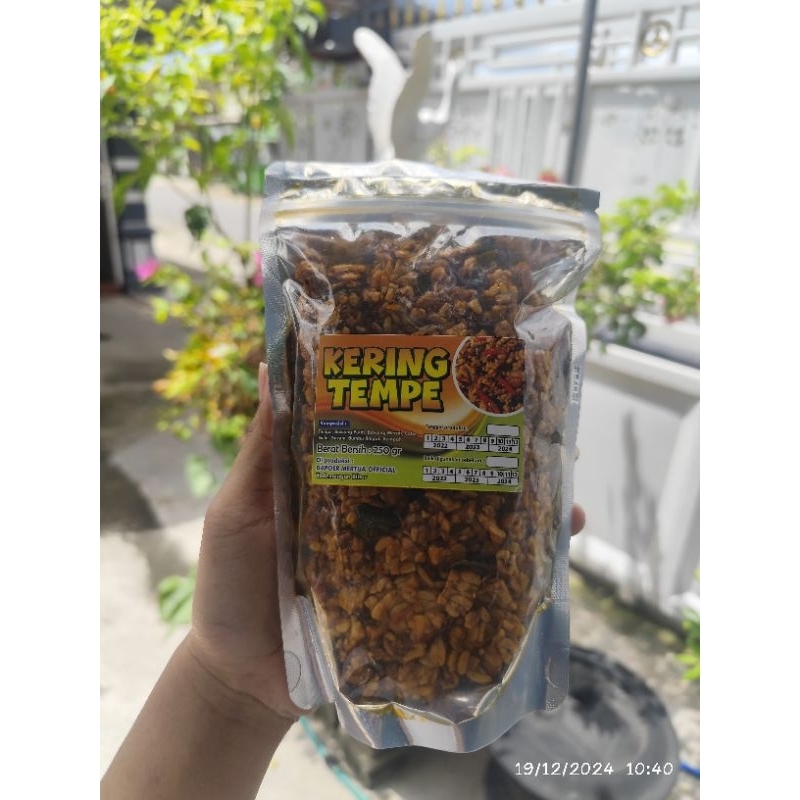 

SAMBAL GORENG KERING TEMPE 250 GRAM