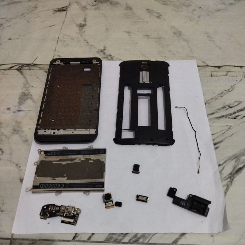 Suku cadang Asus Zenfone 2 5,5 inch ZE551ML TULANGAN ASUS ZENFONE 2 5,5 inch Z008D ZE551ML KAMERA As