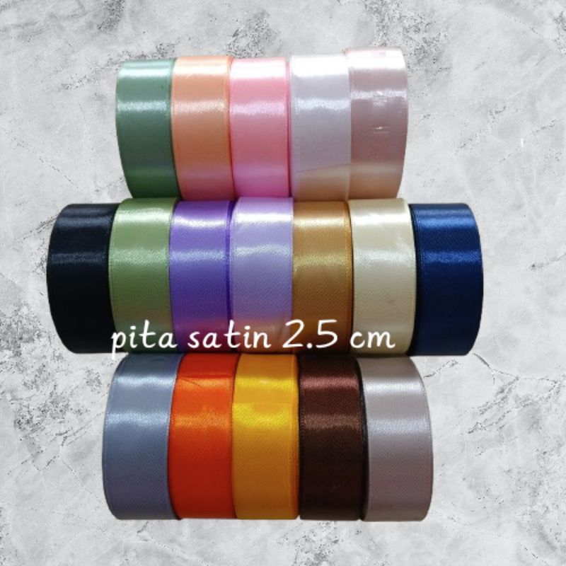 

pita satin 2.5 cm/ 1 ROLL / 1 PCS