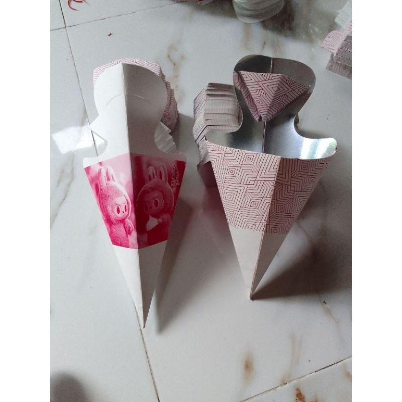 

Promo kertas kentang Curly // kemasan kentang Curly // wadah kentang curly