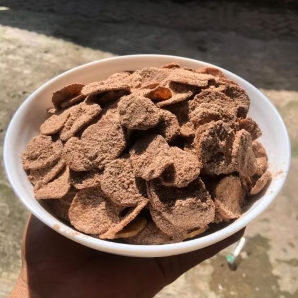 

1 kg keripik pisang coklat bulat koin tebal coklatnya nih