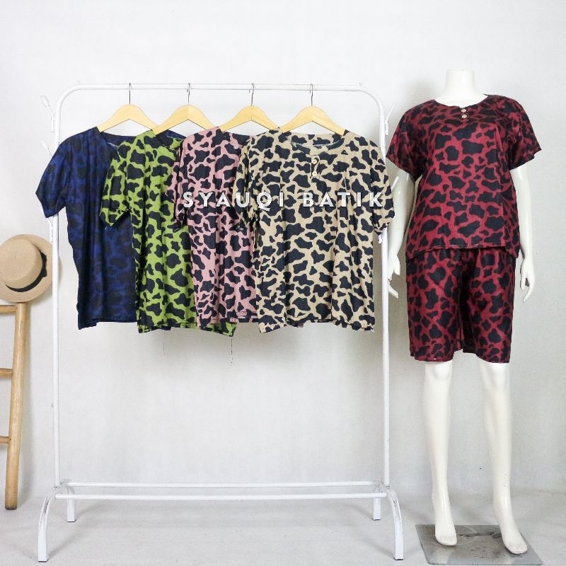 Setelan Baju Tidur Wanita Piyama Celana Pendek Motif  Macan Bahan Rayon