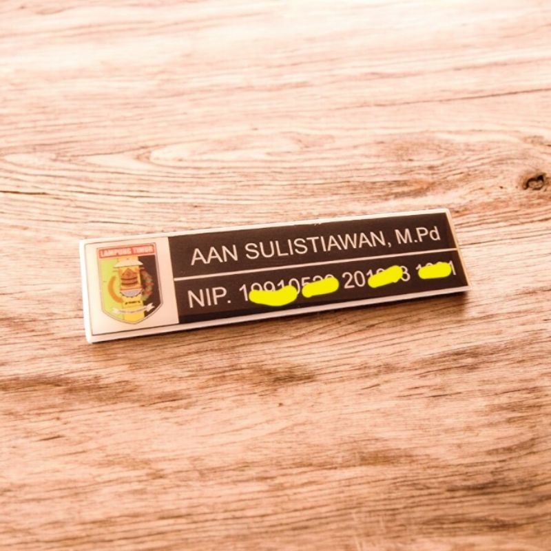 

Nama Dada Akrilik + Resin