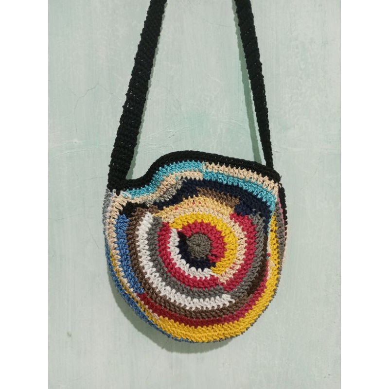tas selempang rajut bulat motif abstrak/tas selempang bulat rajut