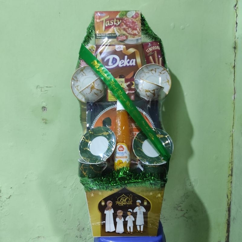 

Parcel Snack Lebaran - Hampers Snack Idul Fitri - Parsel Snack Hari Raya Premium