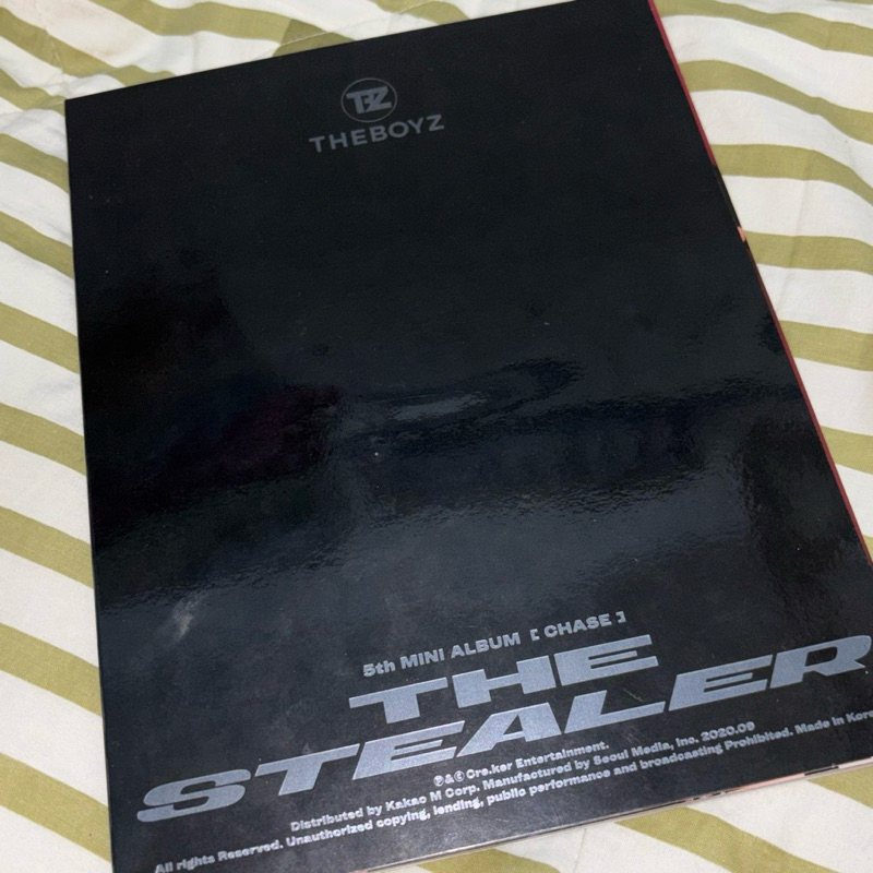 ALBUM + PHOTOCARD THE BOYZ THE STEALER