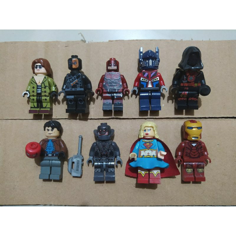 Mainan Balok Susun Super Heroes Team Action Brick