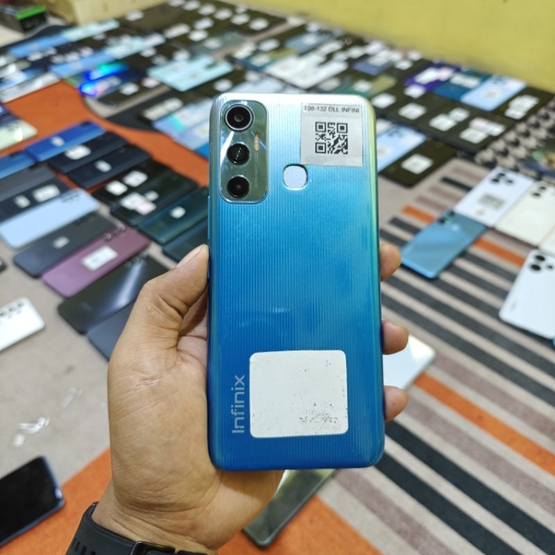 INFINIX HOT 11 RAM 4/64 HP SECOND BEKAS GARANSI RESMI