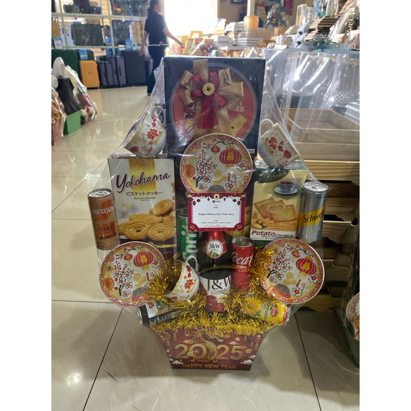 

parcel mix makanan/parcel Chinese new year 2025