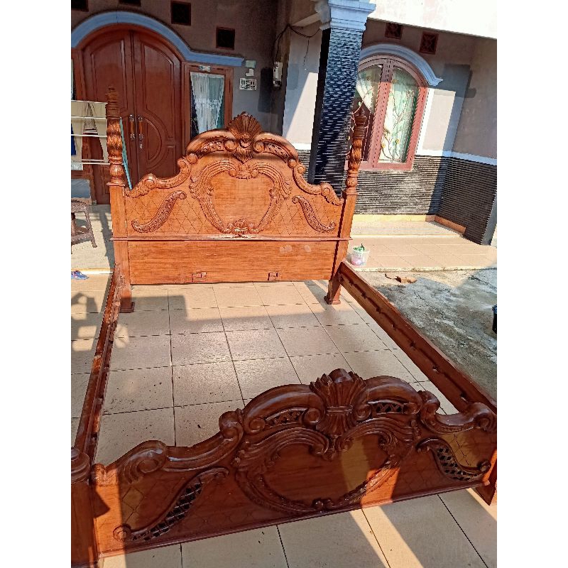 DIVAN KAYU JATI UKURAN 200x180