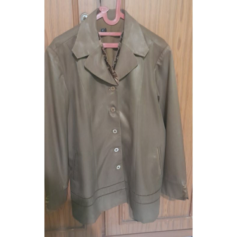 Baju Seragam Kerja Setelan Rok PNS Wanita Warna Khaki Tua (Gelap) Preloved. Baca Deskripsi ya.