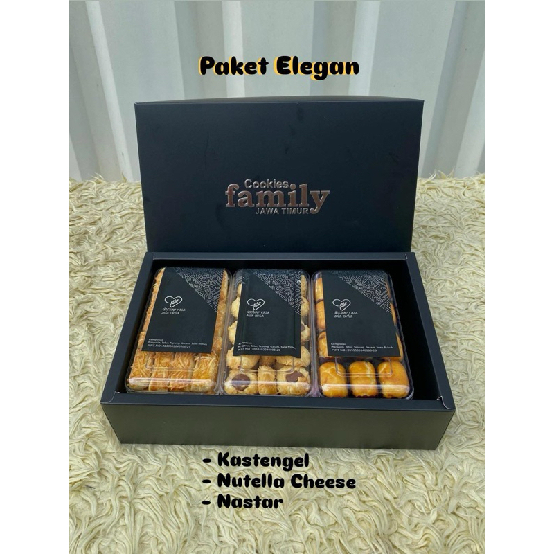 

FAMILY COOKIES PAKET 3 BOX ELEGAN HITAM PREMIUM @400 gram