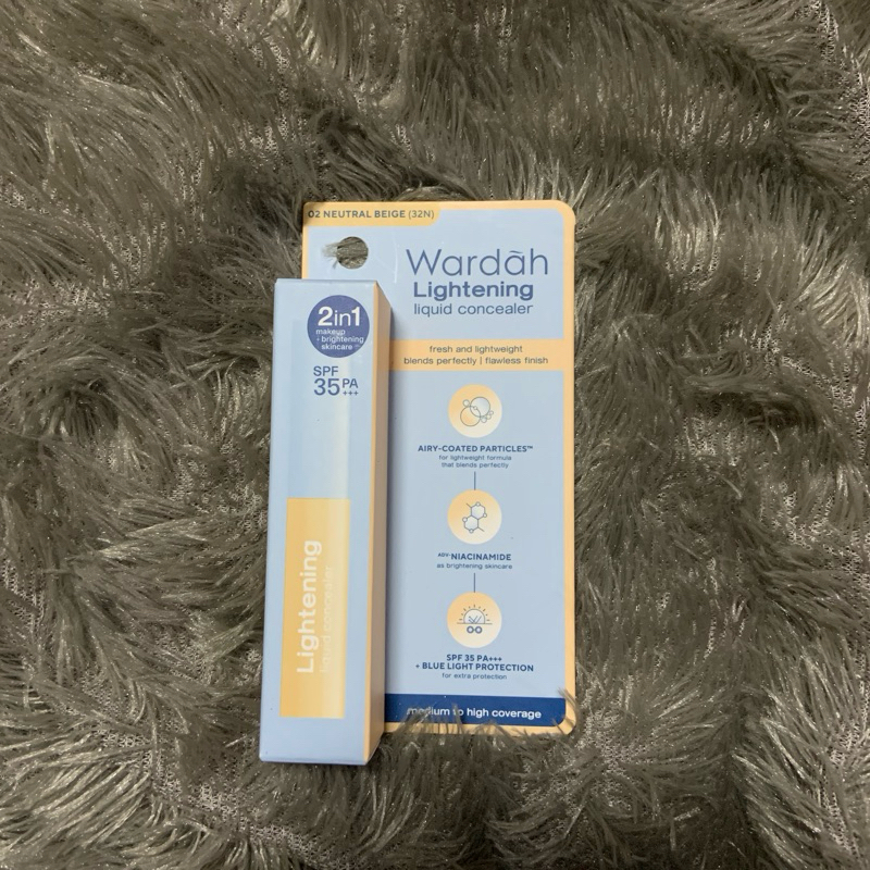 WARDAH LIQUID CONCEALER 02 BEIGE