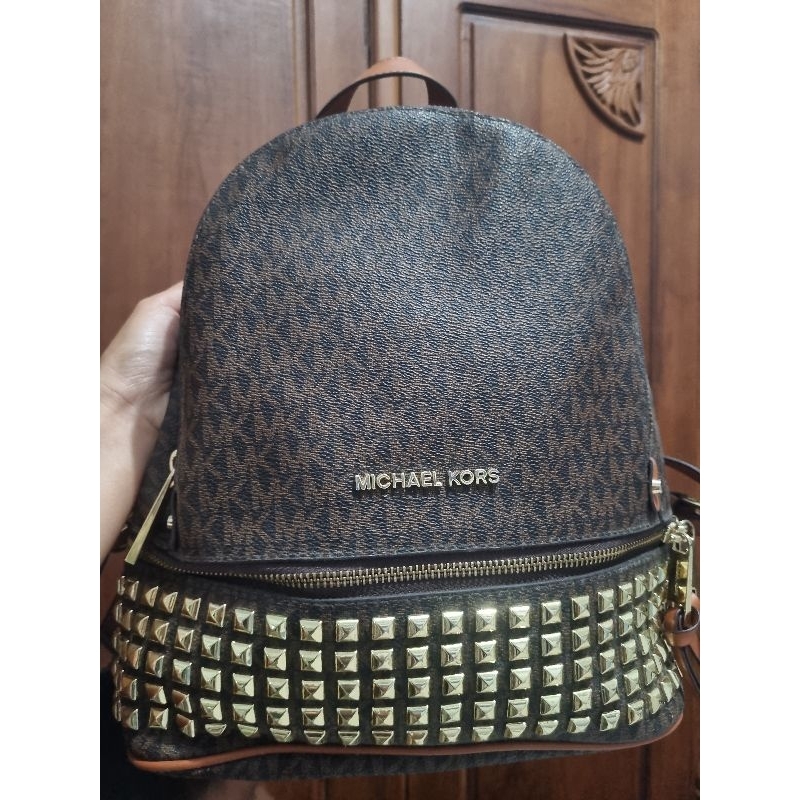 Preloved ransel mk rhea small backpack studded michael kors