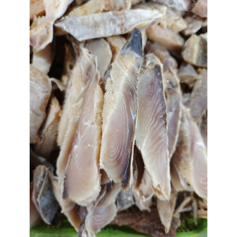 

Ikan Asin Jambal Roti Ikan Baguak Potong Kualitas Super