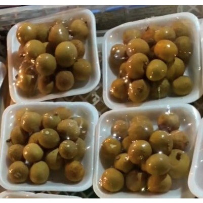 

Aneka buah segar 10rb aja (kelngkeng)