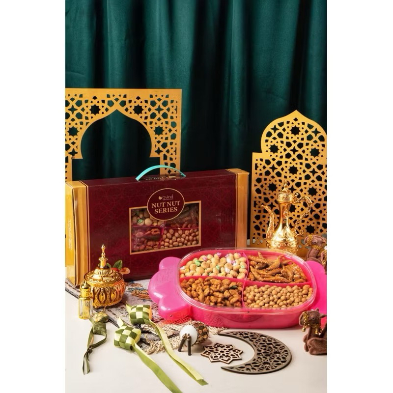 

PAKET OVINA KACANG/OVINA NUT-NUT/HAMPERS LEBARAN/HAMPERS RAYA