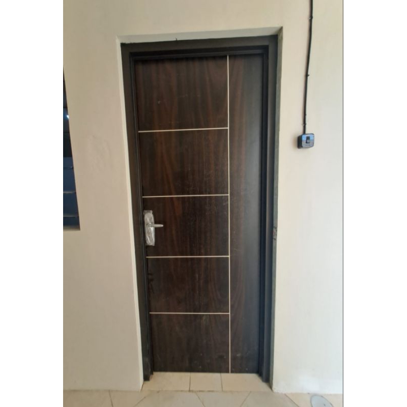 kusen alumunium dan pintu multriplek