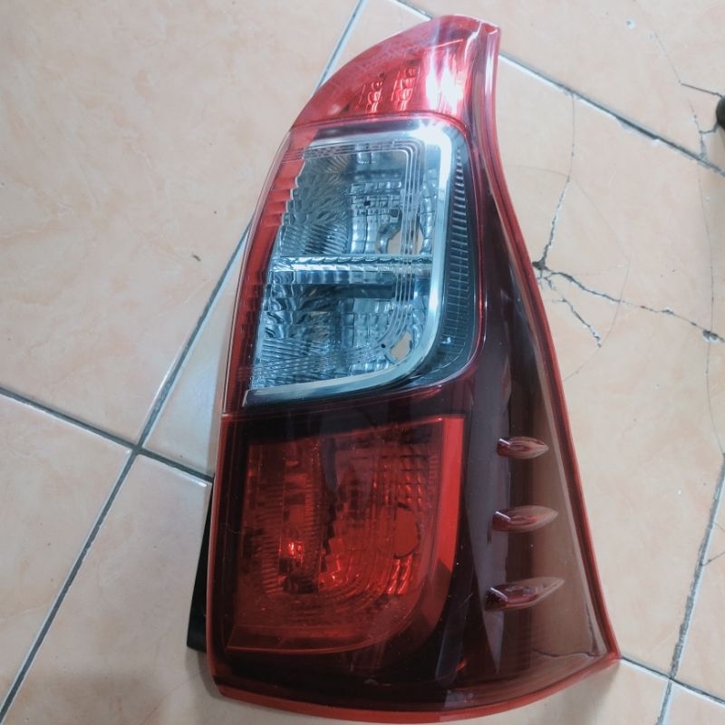 Stoplamp Lampu belakang Avanza Xenia Veloz 2015 2016 2017 2018 original