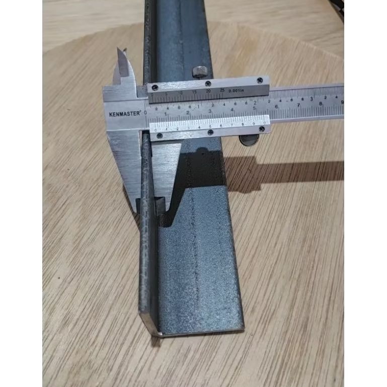 Besi Siku Tanpa Lubang/100cm/ Lebar 4 cm × 4 cm/ Tebal 4 mm/ Besi siku serbaguna