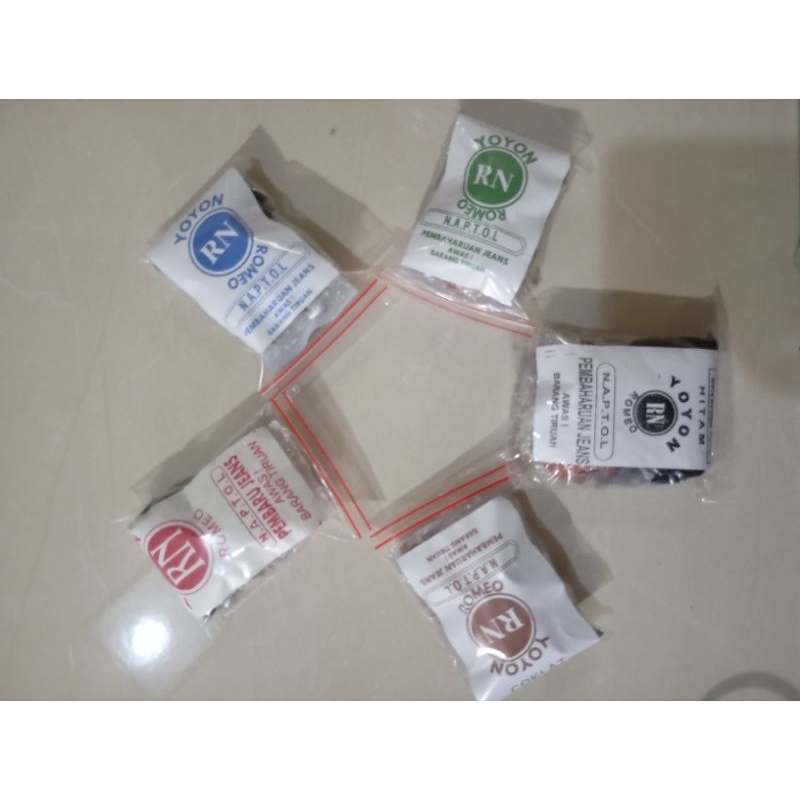 Naptol/wenter/wantex (pewarna pakaian)