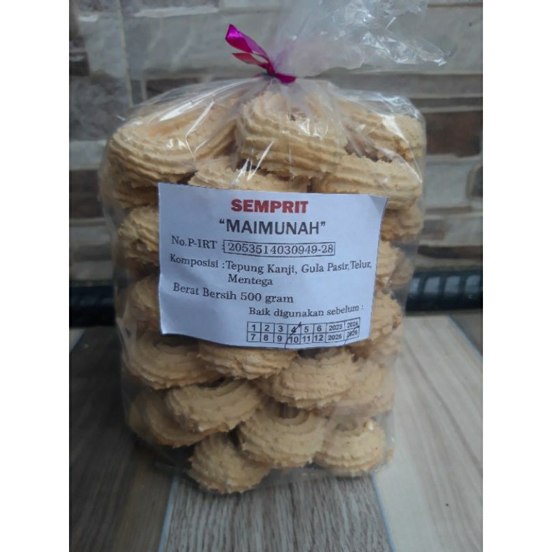 

Kue Semprit Selarut / Kue Tradisional / Jajanan Tradisional / Camilan Tradisional