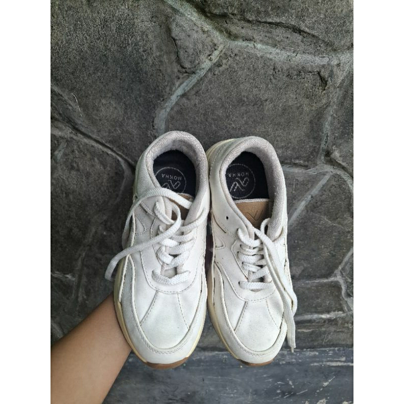 preloved nokha severn white choco sneakers