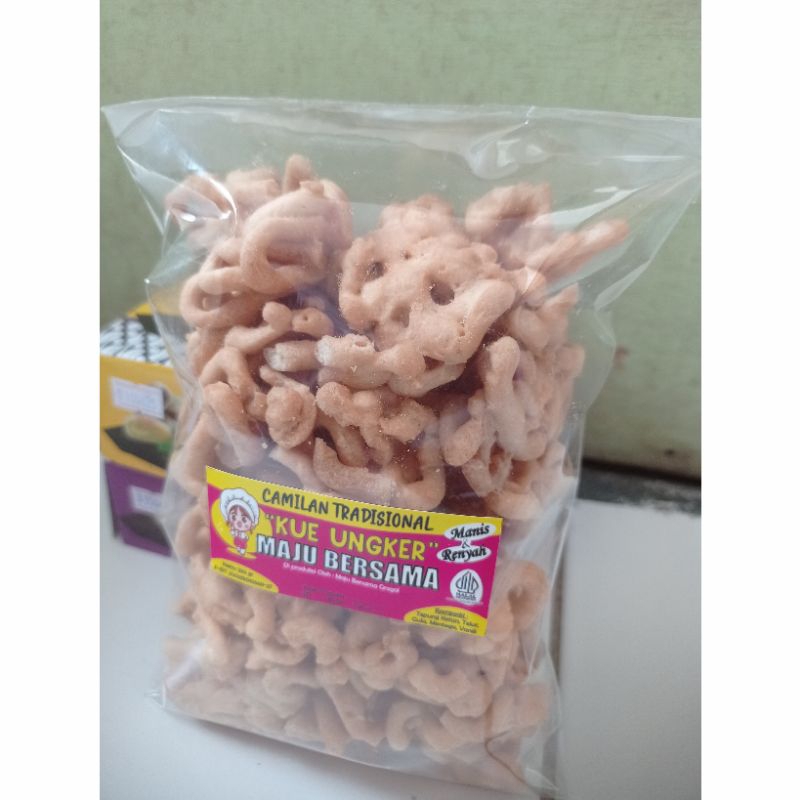 

ANEKA SNACK KUE UNGKER KEMASAN 170 GRAM /OLEH - OLEH KHAS SOLO MURAH