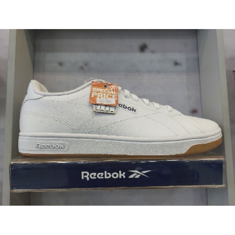 Reebok Sepatu Sneakers Putih