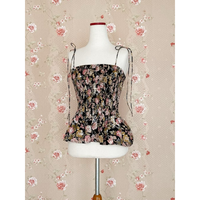 PRELOVED 1x USED MONET TOP IN BLACK FLORAL I AM STARRY