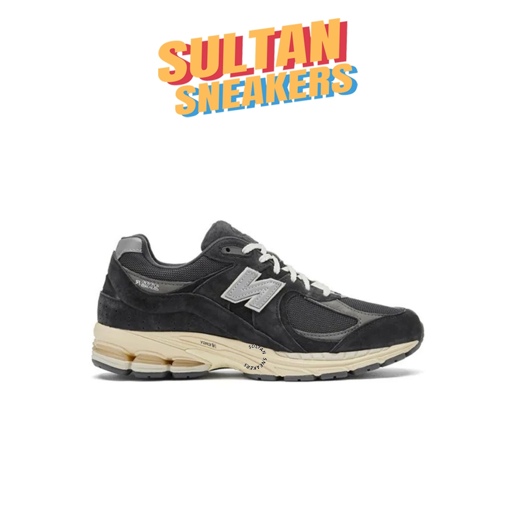 Sepatu Sneakers NB 2002R Black Dark Grey - SULTANSNEAKERS