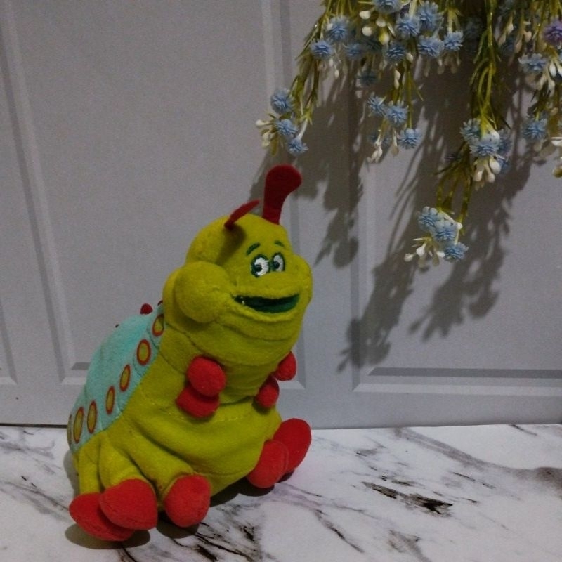 Boneka Ulat A Bugs Life Disney
