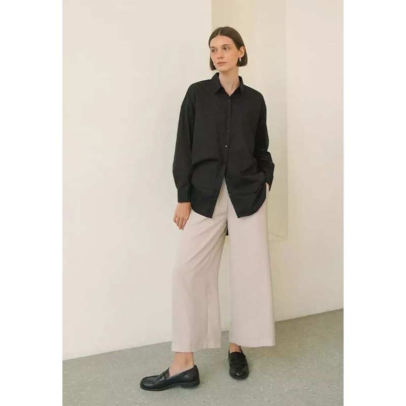 Kemeja Wanita Lengan Panjang Hitam