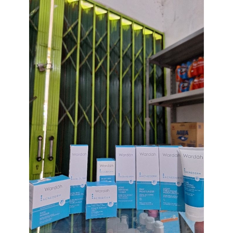 WARDAH ACNEDERM SET PROMO