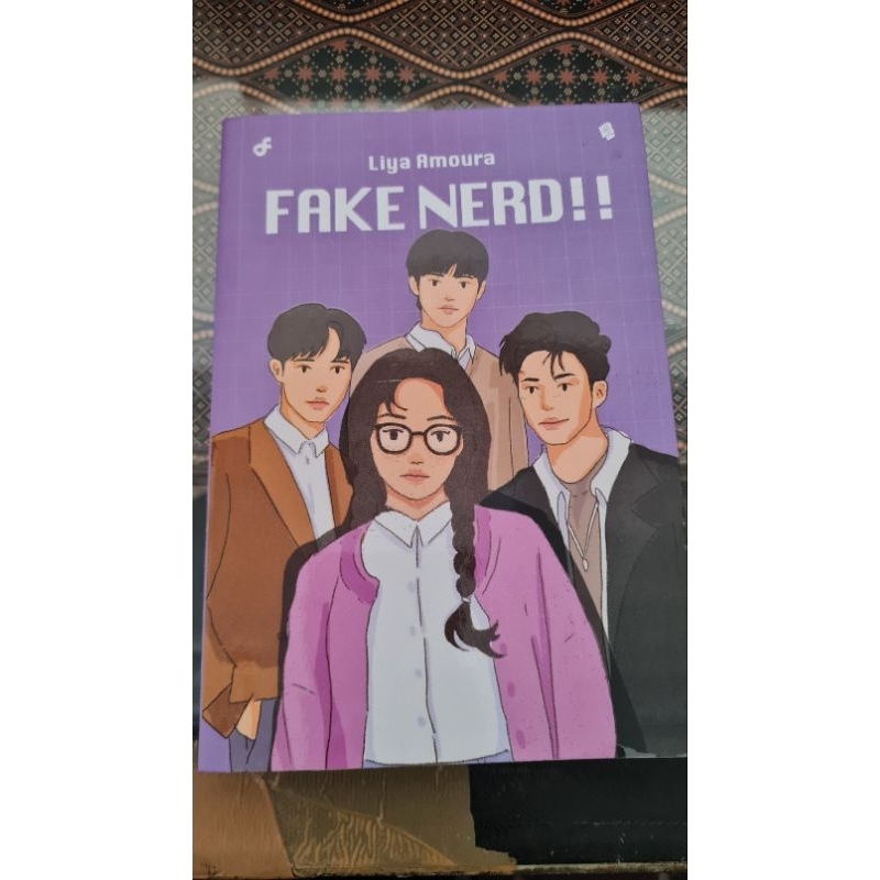 preloved novel FAKE NERD ORIGINAL