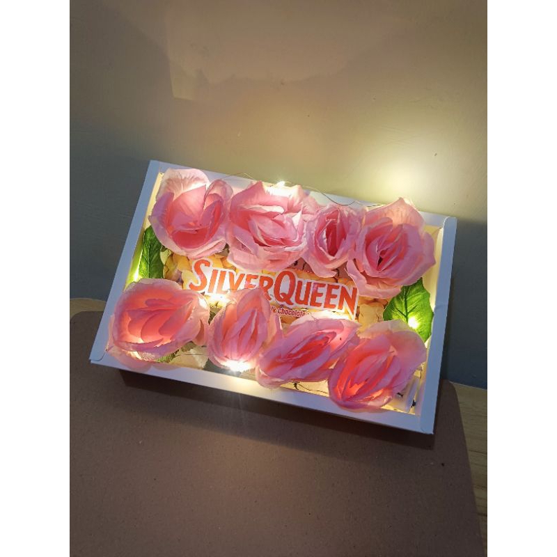 

Kado valentine coklat bunga hampers coklat