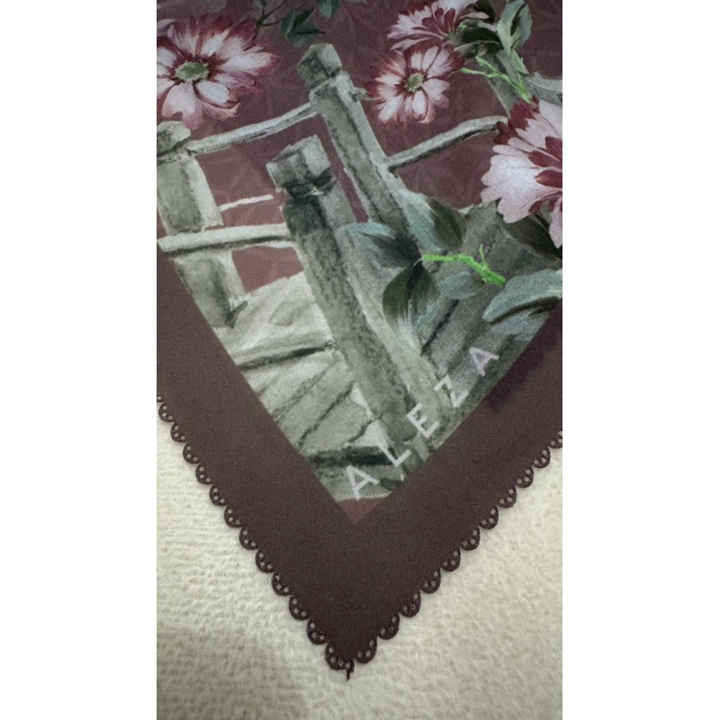 pesanan Preloved Aleza Scarf