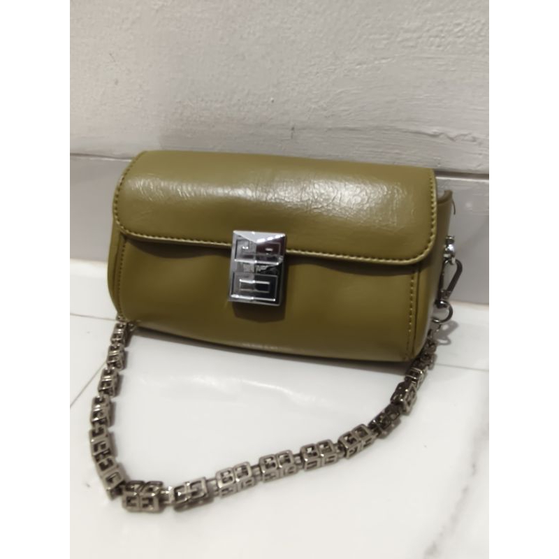Tas olive preloved second bekas