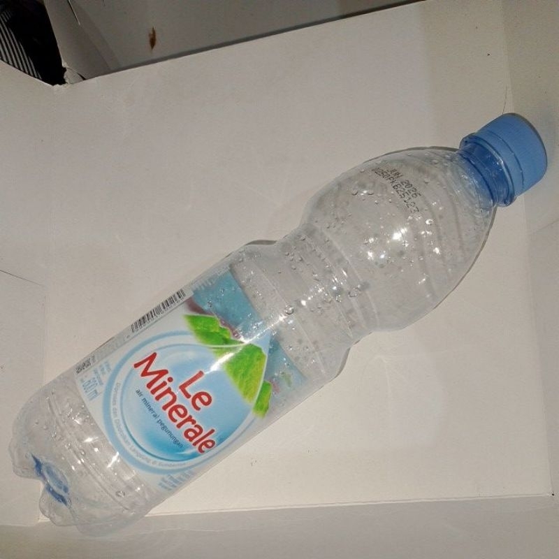 botol kosong le mineral 600 ml