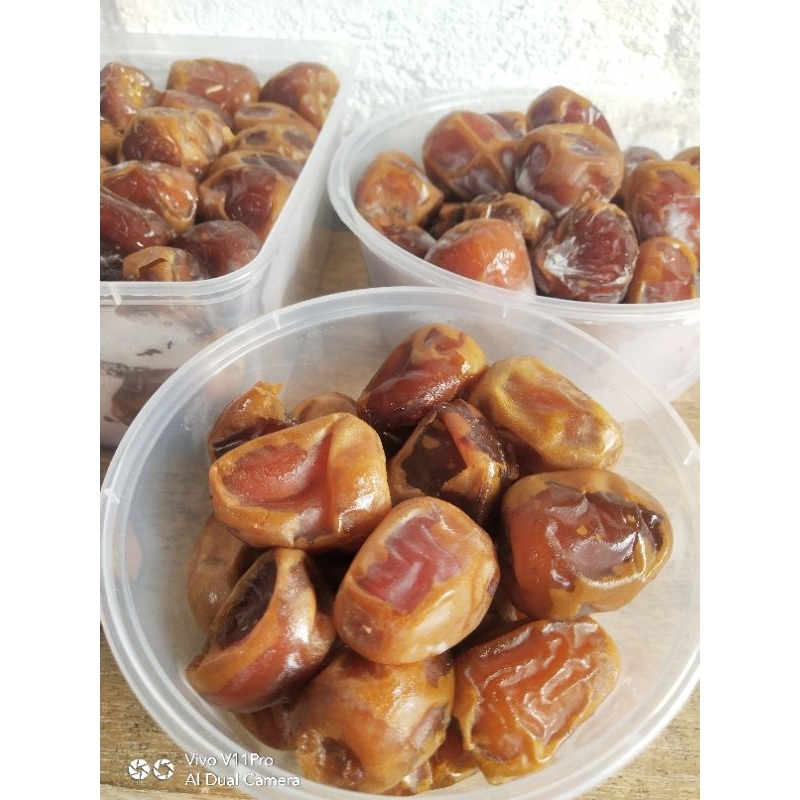 

Kurma Sukari 1kg/ Kurma Raja/ Kurma Basah/ Kurma Sukari