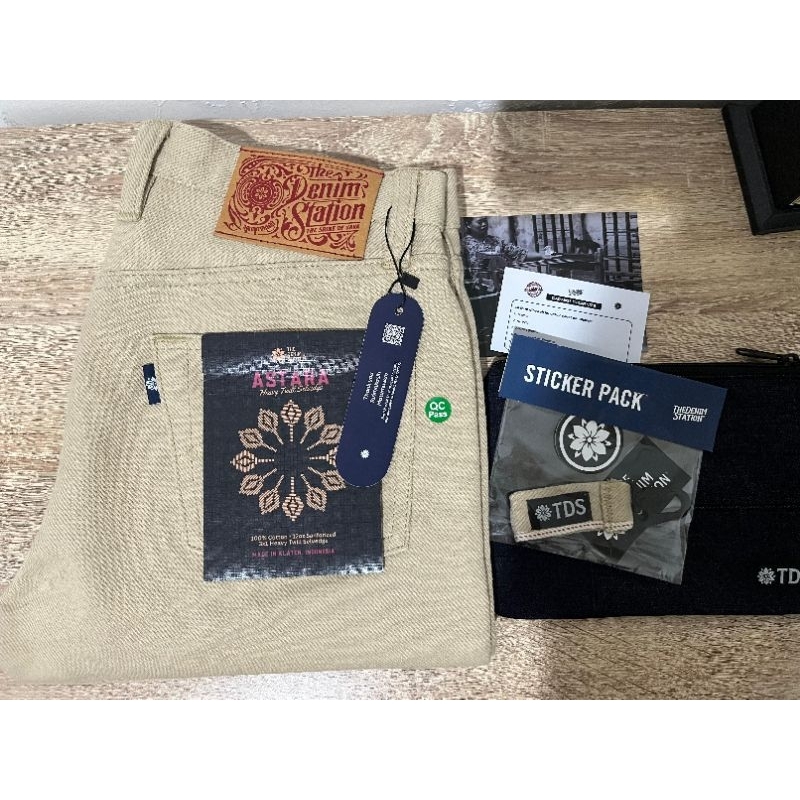 Celana The Denim Station Astara Cream Selvedge Size 30