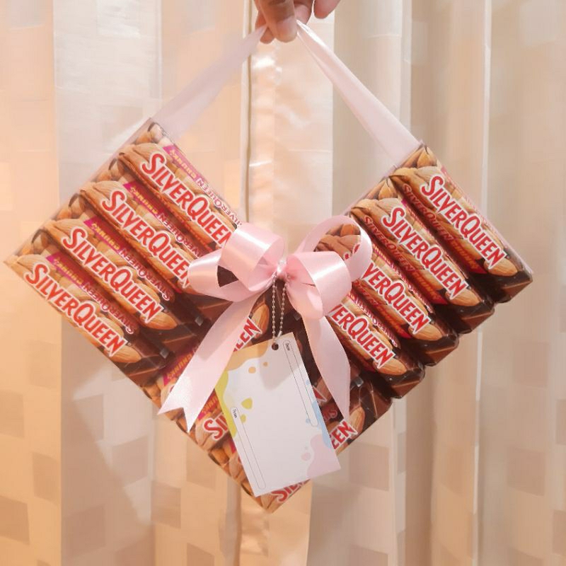 

Coklat Silverqueen Chunky Bar Mini 12pcs Love Ribbon Special Event Valentine / Birthday / Anniversary / Graduation wisuda