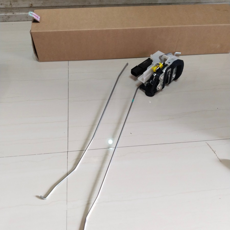 Latch Actuator Door Lock Pintu Belakang Kanan Kia All New Picanto