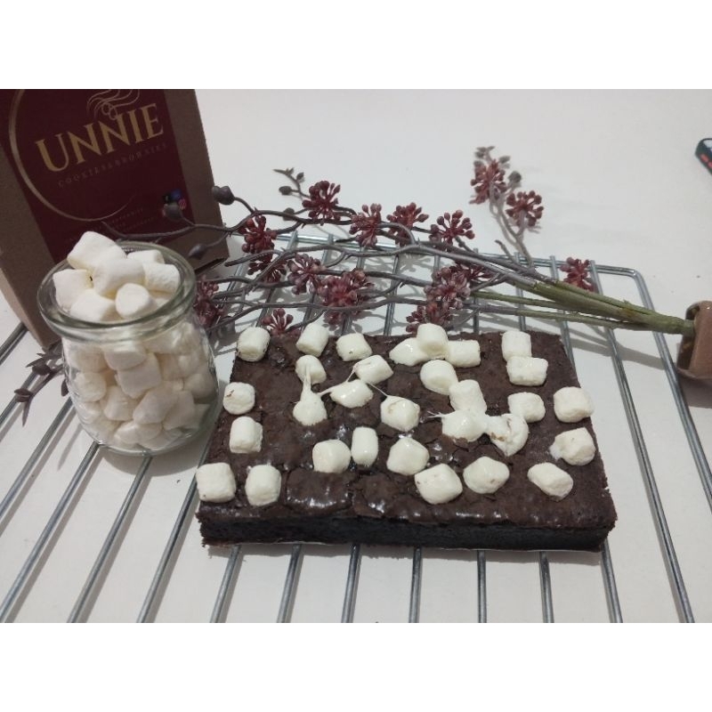 

brownies mepted toping marsmellow