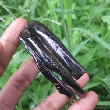 Gelang akar bahar lilit tiga